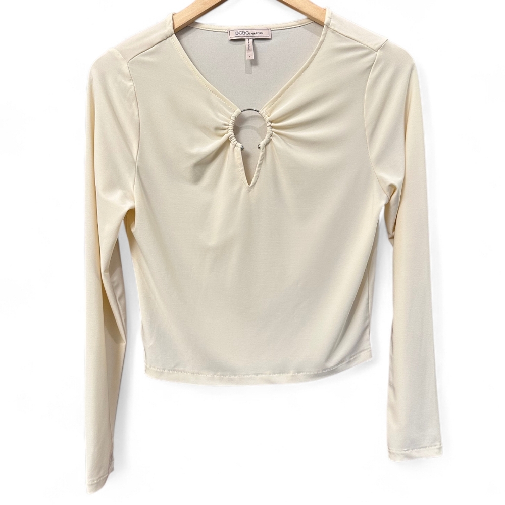 BCBGeneration Cream O-Ring Detail Long Sleeve Crop Top – Size S – NWOT